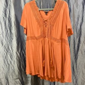 NEVER WORN,Tried it on didn’t like the way it looked on me and took off the tags